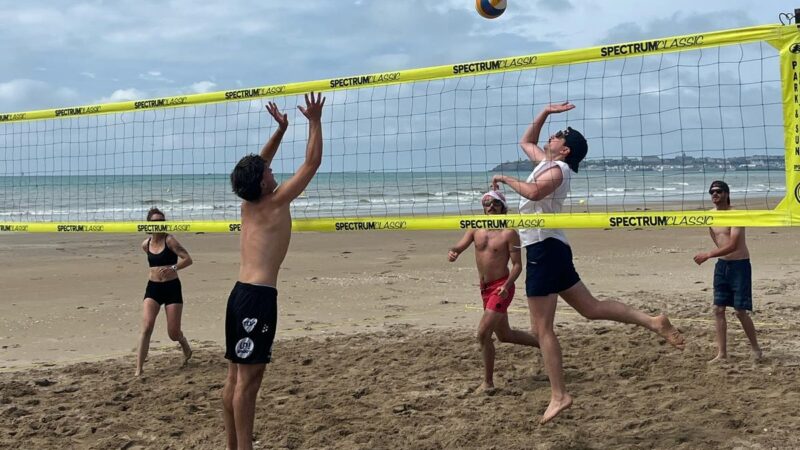 Un tournoi de beach volley réussi à Saint-Pair-sur-Mer