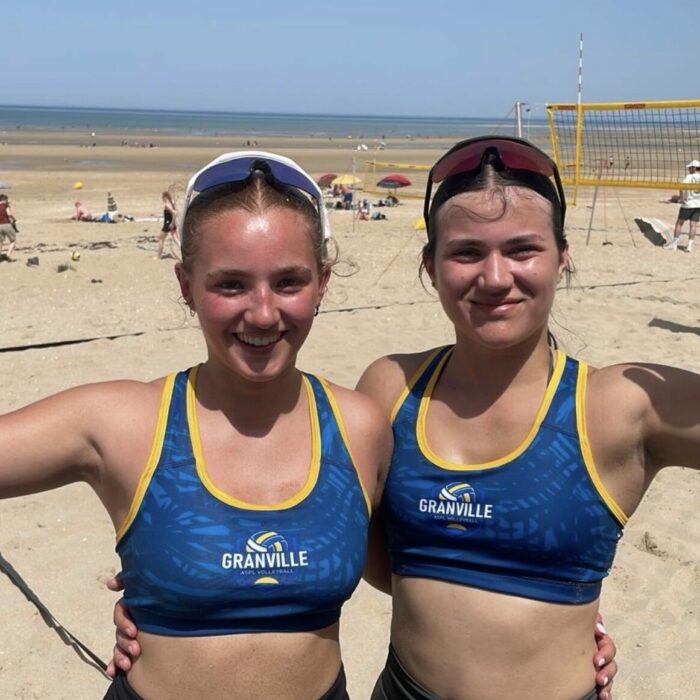 Manon et Maëly Granville beach volley